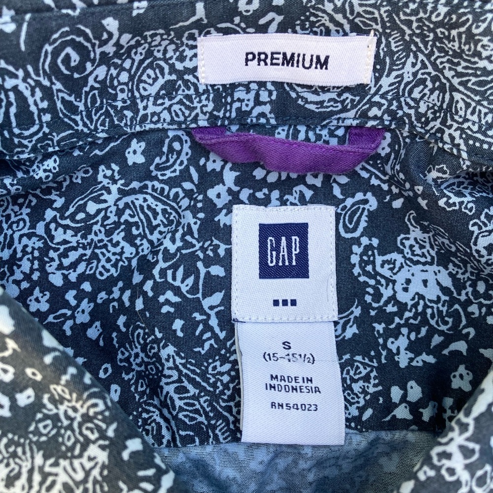 GAP PREMIUM Shirt Blue White Paisley Long Sleeve Button Down Cotton Size Small